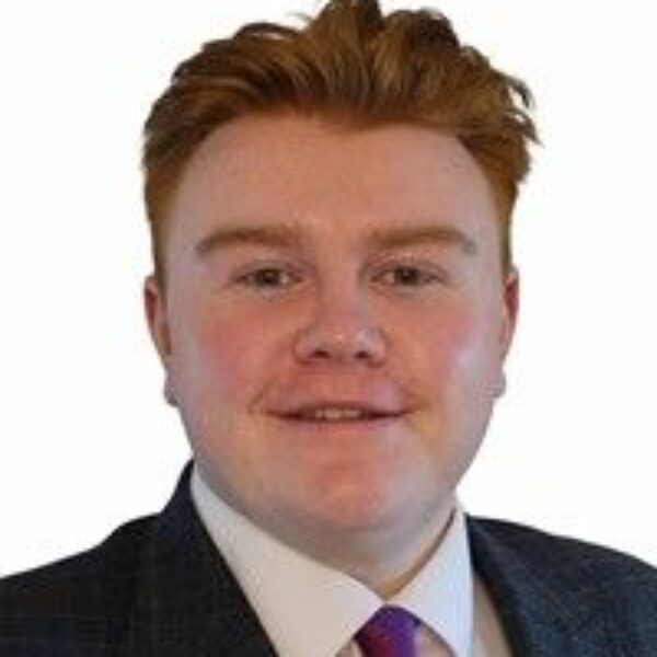 Portrait of Cllr Matt Dawber
